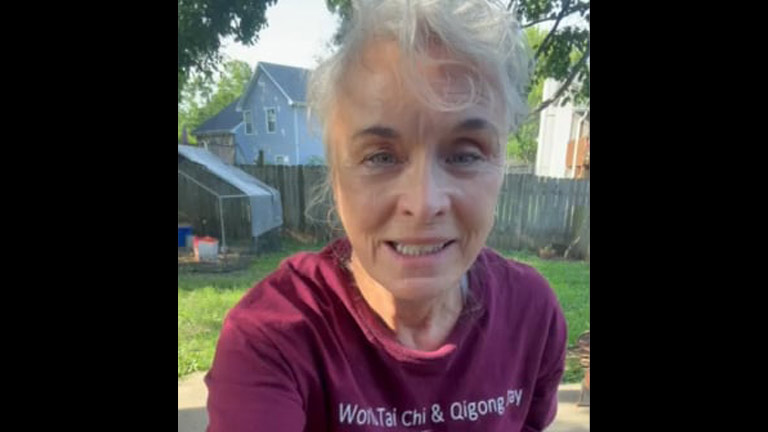 Medical Qigong with Ellen (standing version) video screenshot